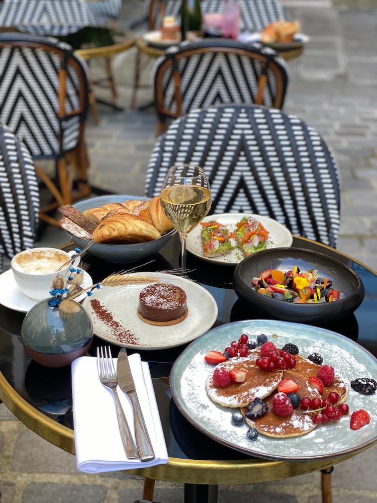 Brunch and Champagne at Café 52, Grand Hôtel du Palais Royal, Paris 1st